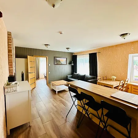 Rozu Namu Apartamenti 2 Kuldiga Exterior photo